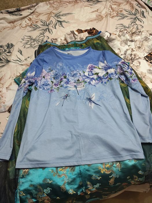 Отдам бесплатно, размер 48-50