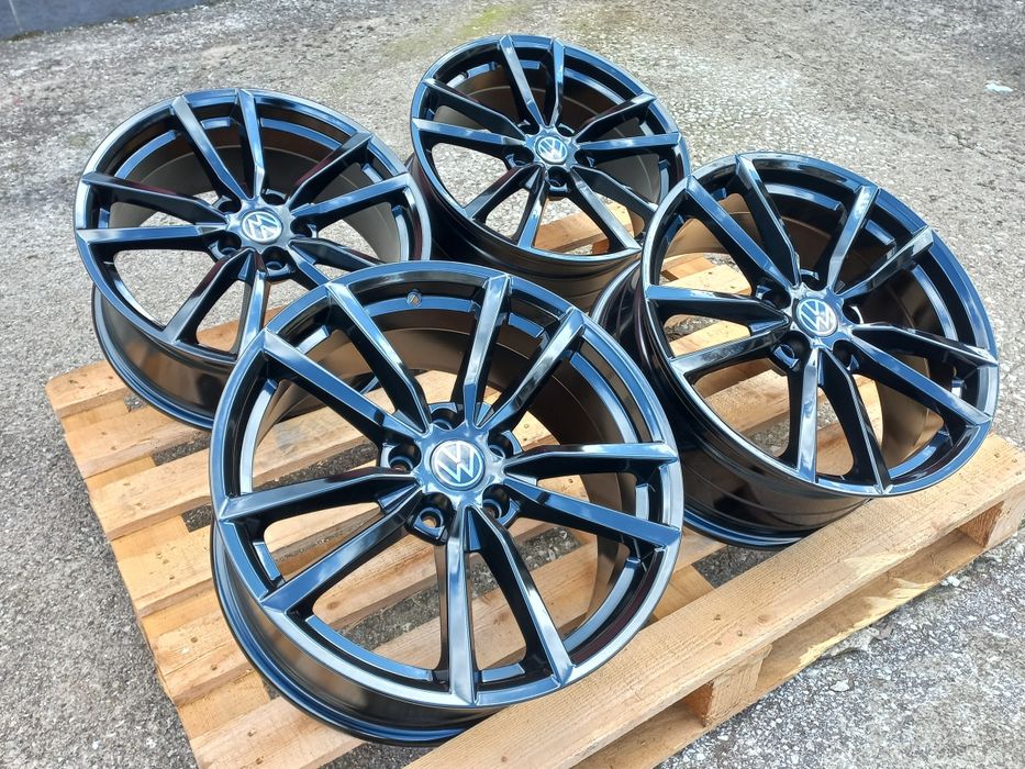 18"Vw Poteria 5x112 Piano Black 8j et45 Golf Passat Tiguan Jetta Touran Чисто Нови.
Poteria Piano Black.