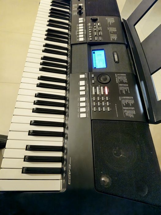 Orga Yamaha Psr e 423