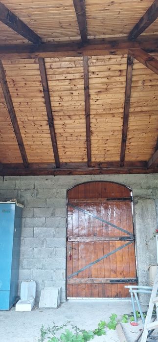 Къща с голям двор