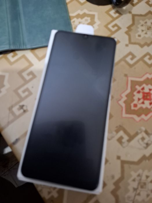 Продам телефон...