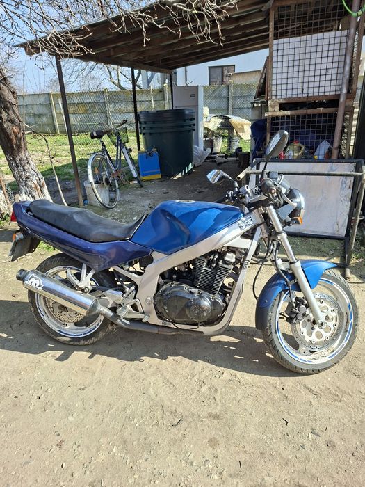 Motocicleta Suzuki 500