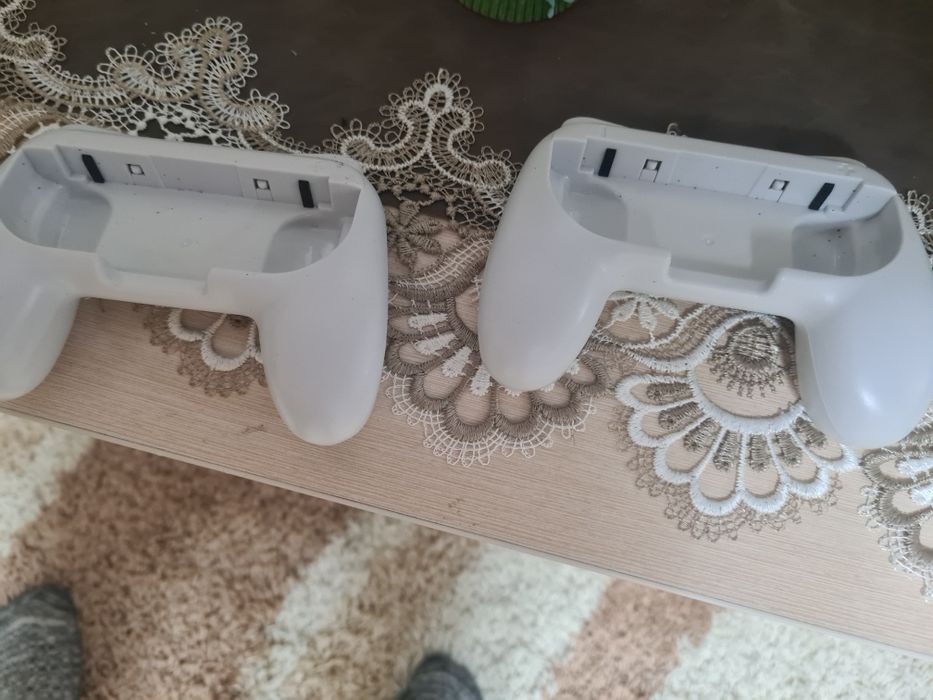 Продам nintendo switch прошитый