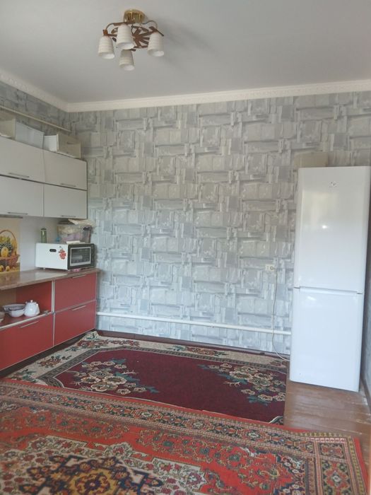 Уй сотилади  Сирдарё Гулистон шахарда