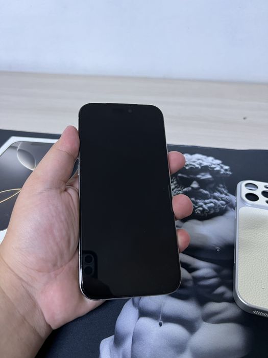 Продам Айфон 16 pro max,16про макс 256гб