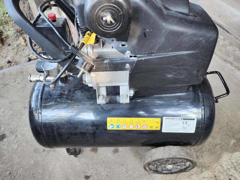 Compresor aer 50 litri