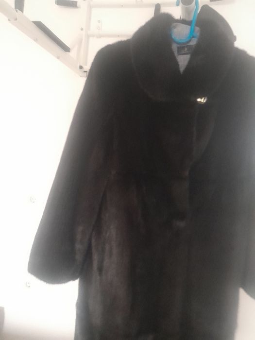 Шубы  и пуховики