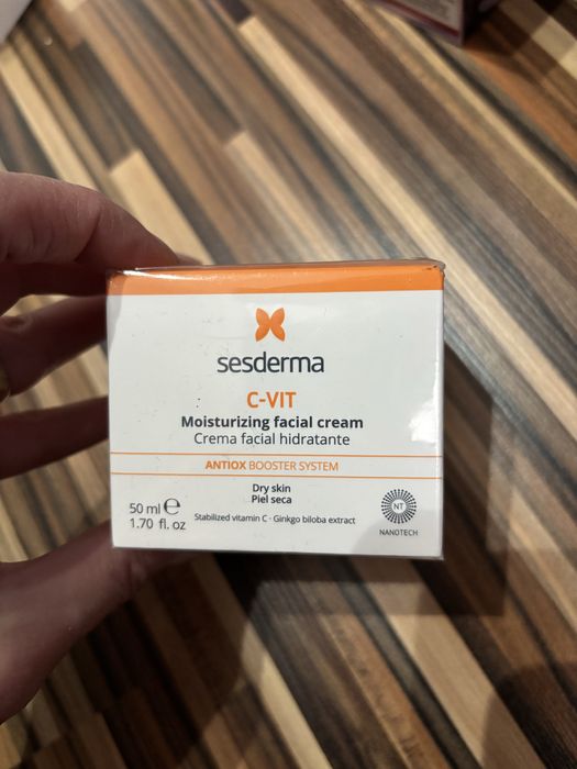 Crema de fata Vichi de noapte / La roche Posay