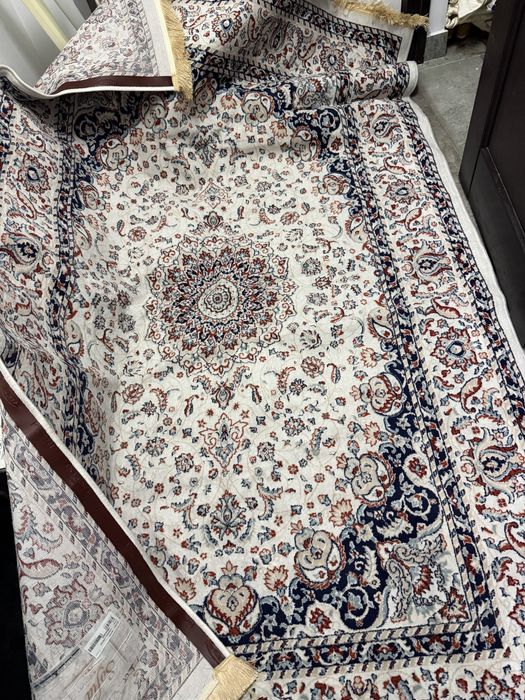 Ковер 260 на 180