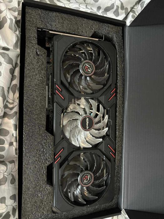 AMD Radeon RX 6600XT OC Gaming 8GB