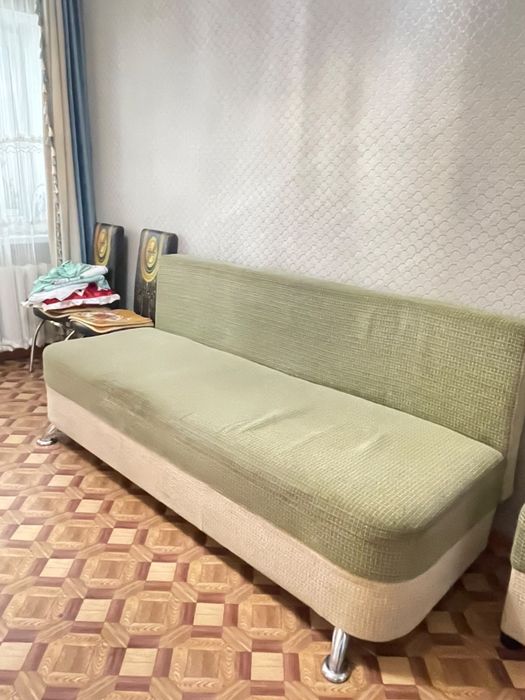 Срочно! Продам диван.