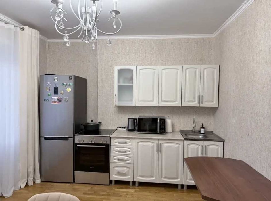 1 комнатная по куанышева