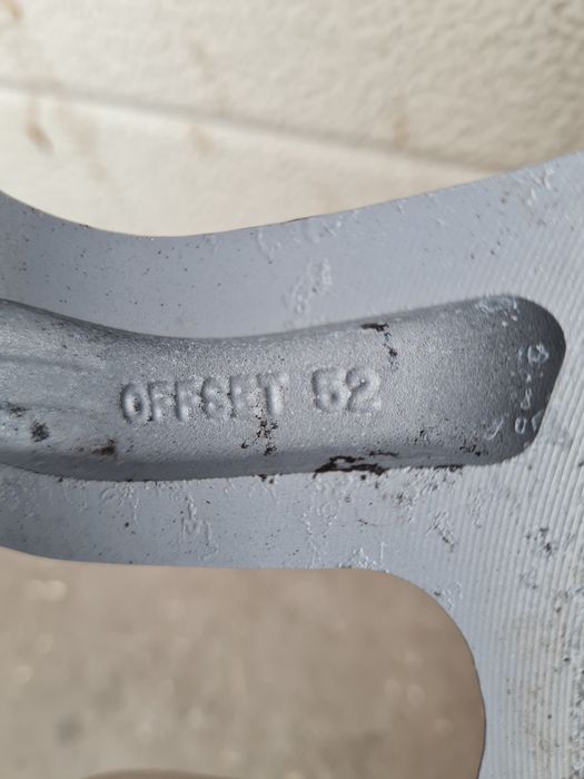 Оригинални джанти за КИА ХЮНДАЙ Kia Hyundai r15 4x100 ET52 5.5J