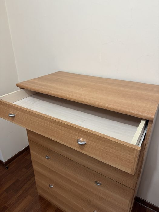 Компьютерный столик и комод