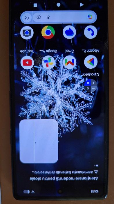Smart phone Google Pixel 7a cu display crăpat