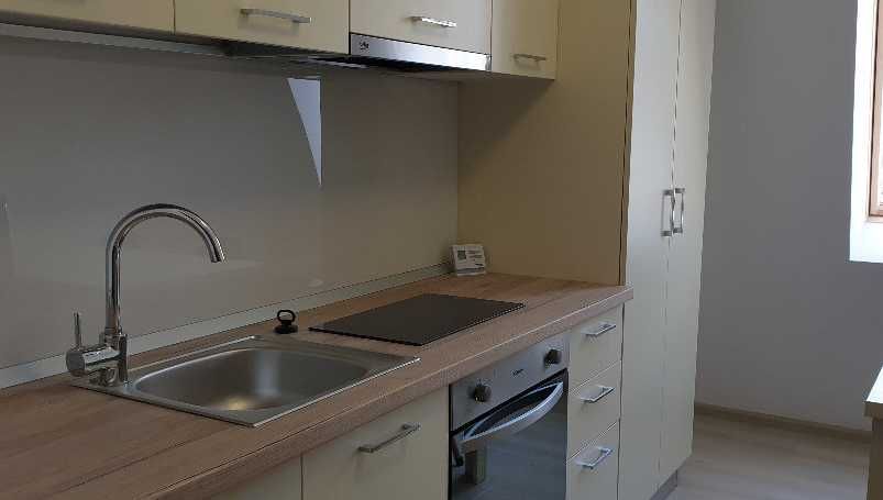 Дава се под наем Тристаен апартамент в Пловдив, Съдийски - 90 кв.м за 346.8 € - Снимка #2