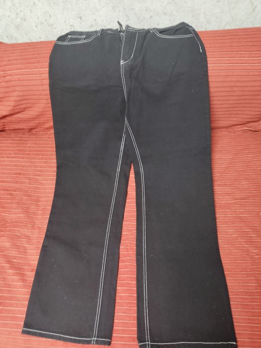 Широкие джинсы чёрные