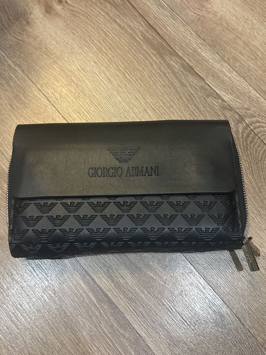Мъжка чанта на Armani