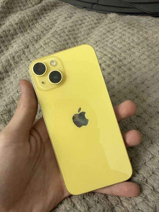 Продам Iphone 14