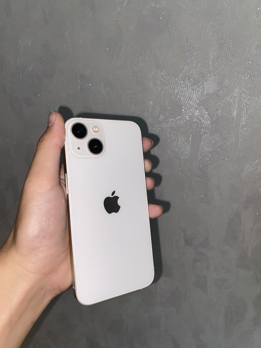 Продам Iphone 13