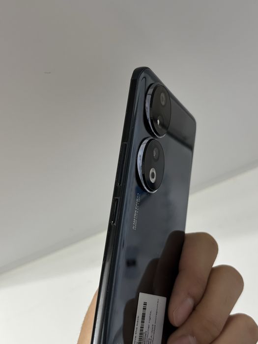 Продам телефон HONOR 90 512gb