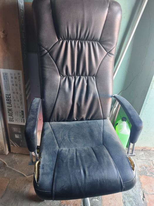 Кресло офисное кожа