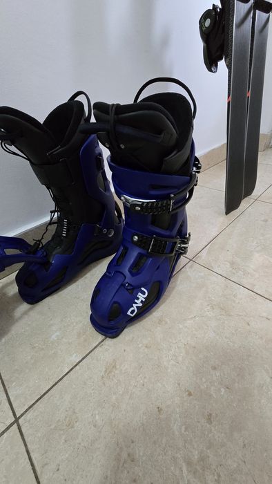 Vând clapari Dahu Dark Knight model 2019 mărimea 42