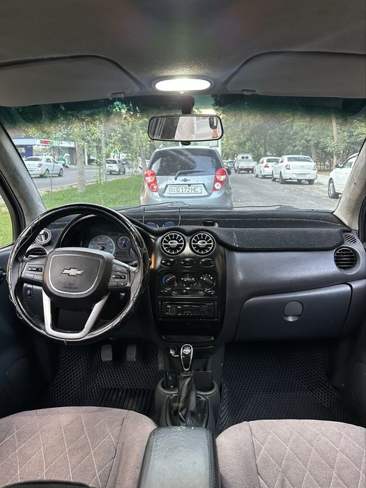Matiz mx 2010 sotiladi