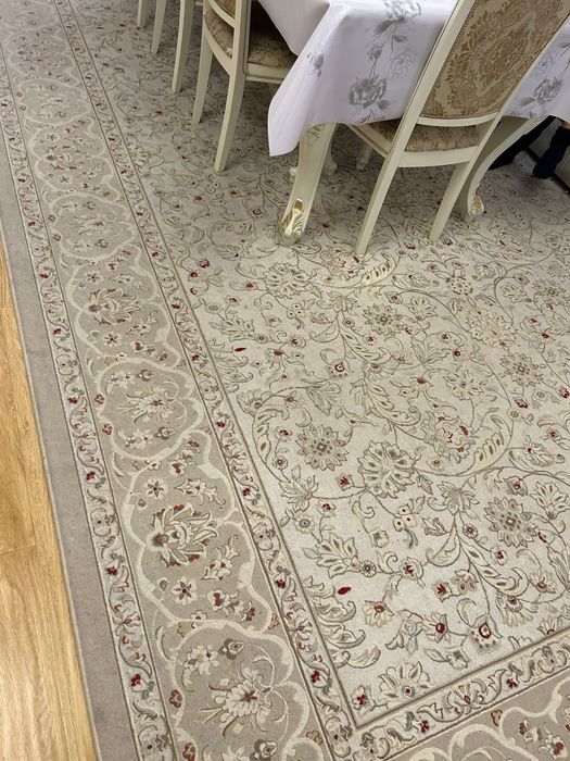 Продам ковер шелковый