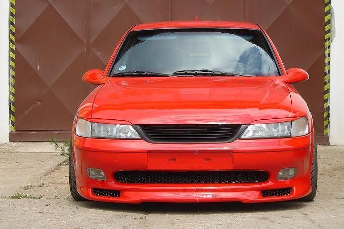 Решетка без емблема Opel Vectra B (1996-01) - черна
