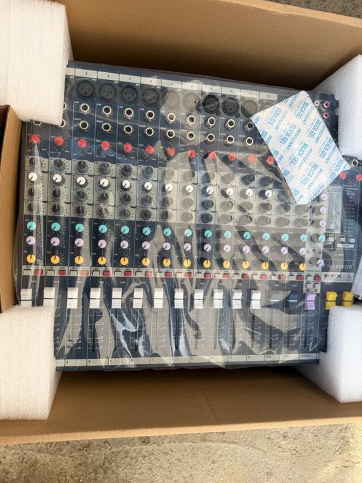 Mixer audio soundcraft EFX12
