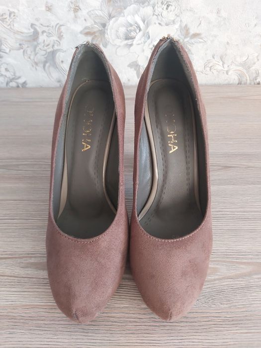 Продам туфли 2500 каждые