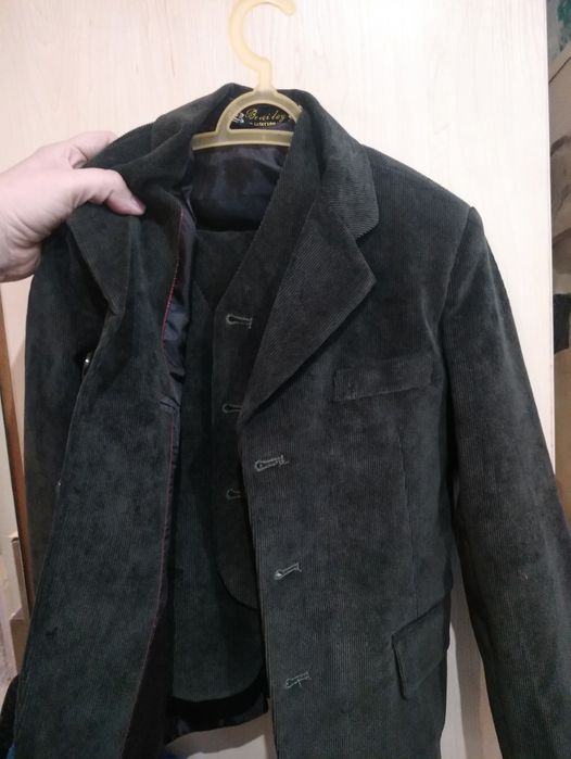 детский костюм-тройка