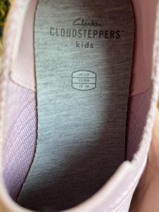 Кроссовки Clarks для девочки