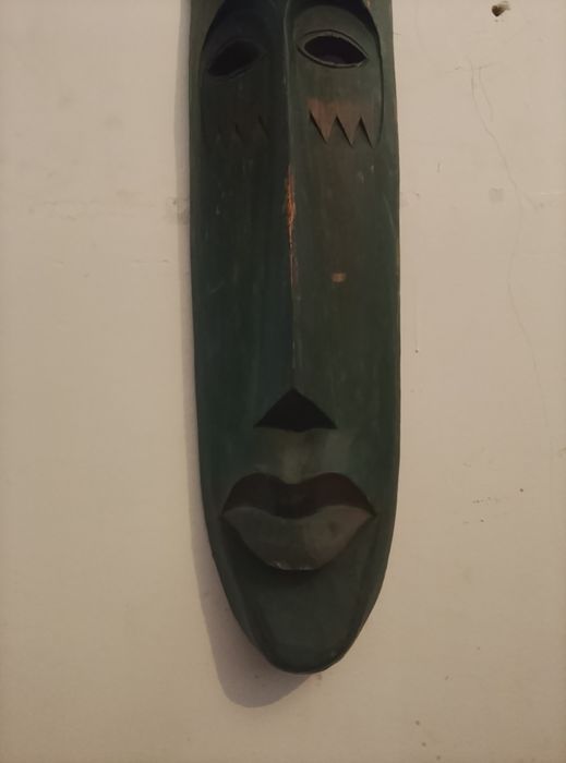 Totem / Panou Vertical din Lemn Sculptat Manual – Format Mare (150x18 cm)
