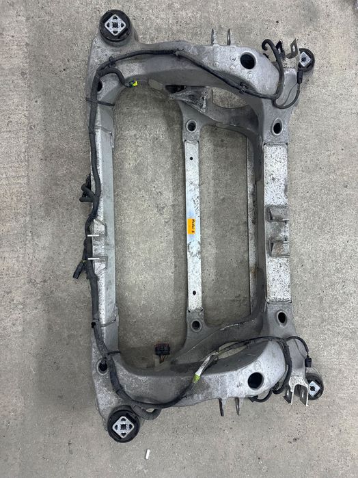 Заден мост Tesla model S