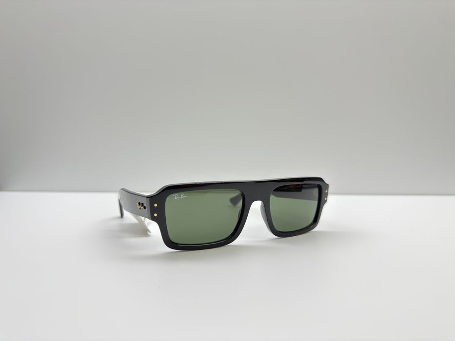 Ochelari de soare Ray-ban noi Barbatesti