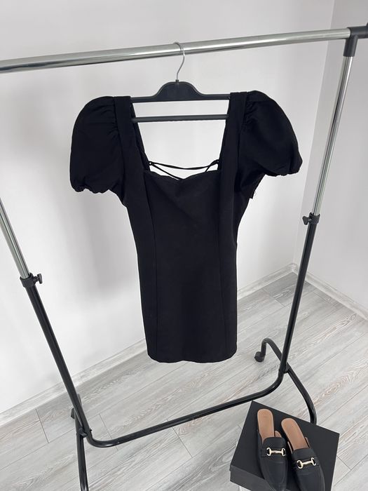 Рокля на марката Zara