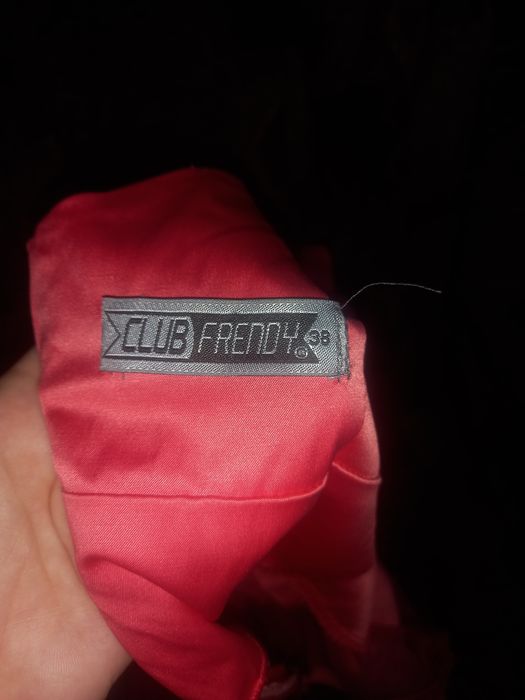 Продам платья на девушку 38 размер