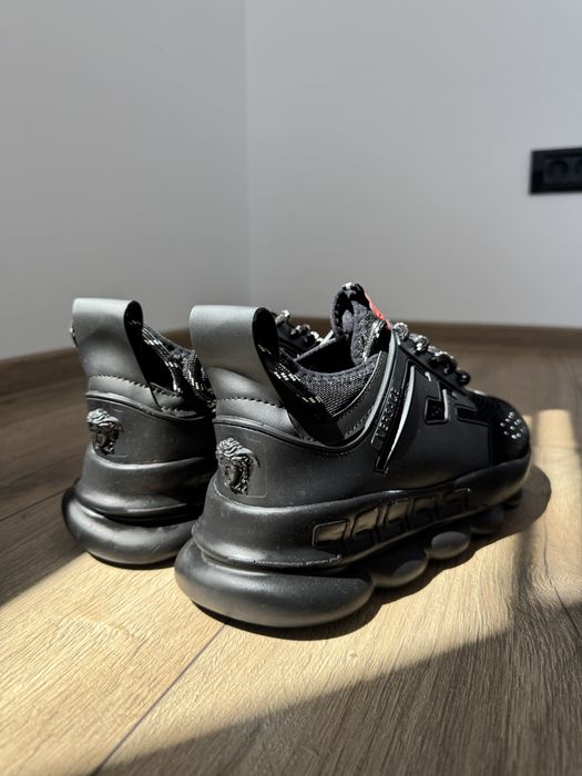 Versace Chain Reaction