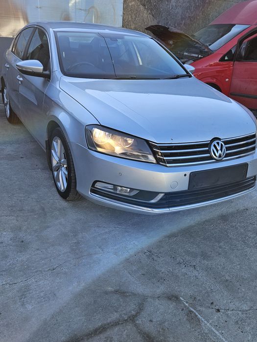 Bot Parte Fata VW Passat B7 Aripa Capota Bara Tragar Far Carenaj LA7W Argintiu