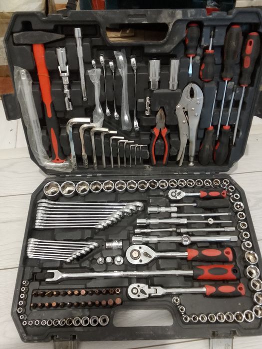 Профессиональный набор для водителя и для дома.