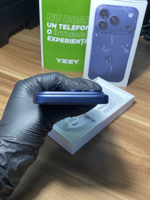 iPhone 17 Pro• 256 GB • Deep Blue