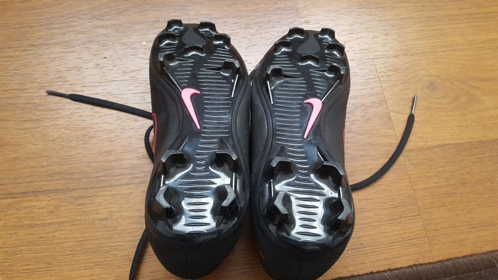 Ghete fotbal copii Nike mercurial