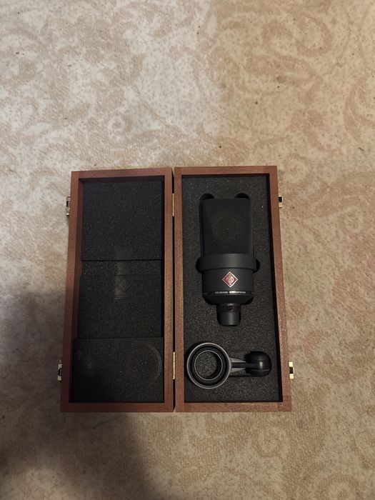 Neumann TLM 103