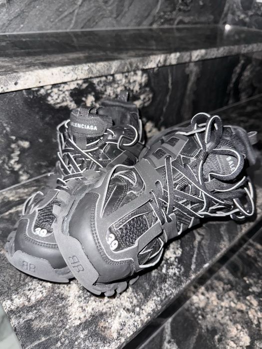 Balenciaga Track 39 black edition
