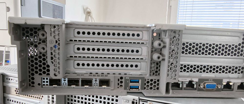 Сървър Cisco UCS C240 M5 12*LFF 2*Gold 6138 RAID12G