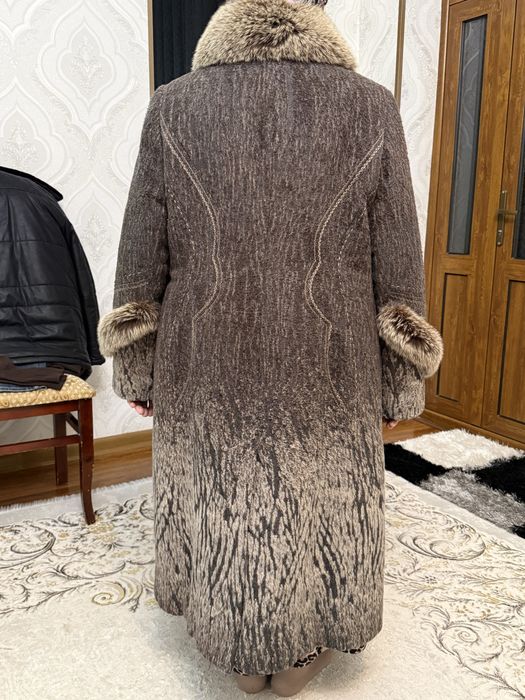 Пальто шерстяное б/у производство Россия 56 размер