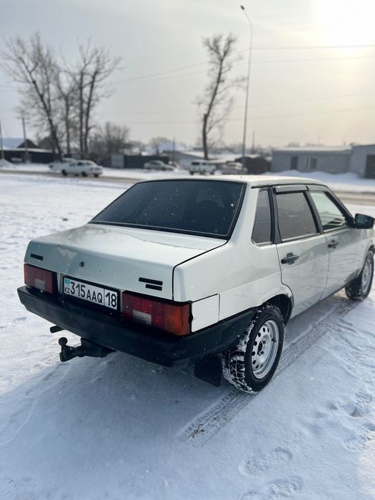 Продам машину 21099