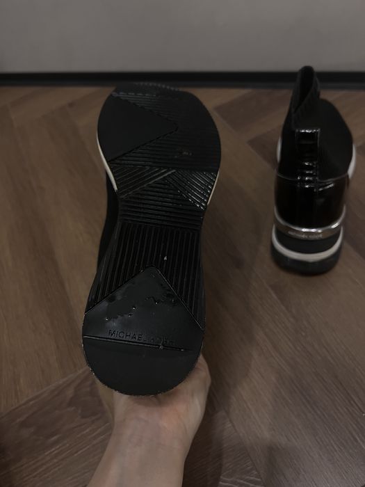 Кроссовки michael kors